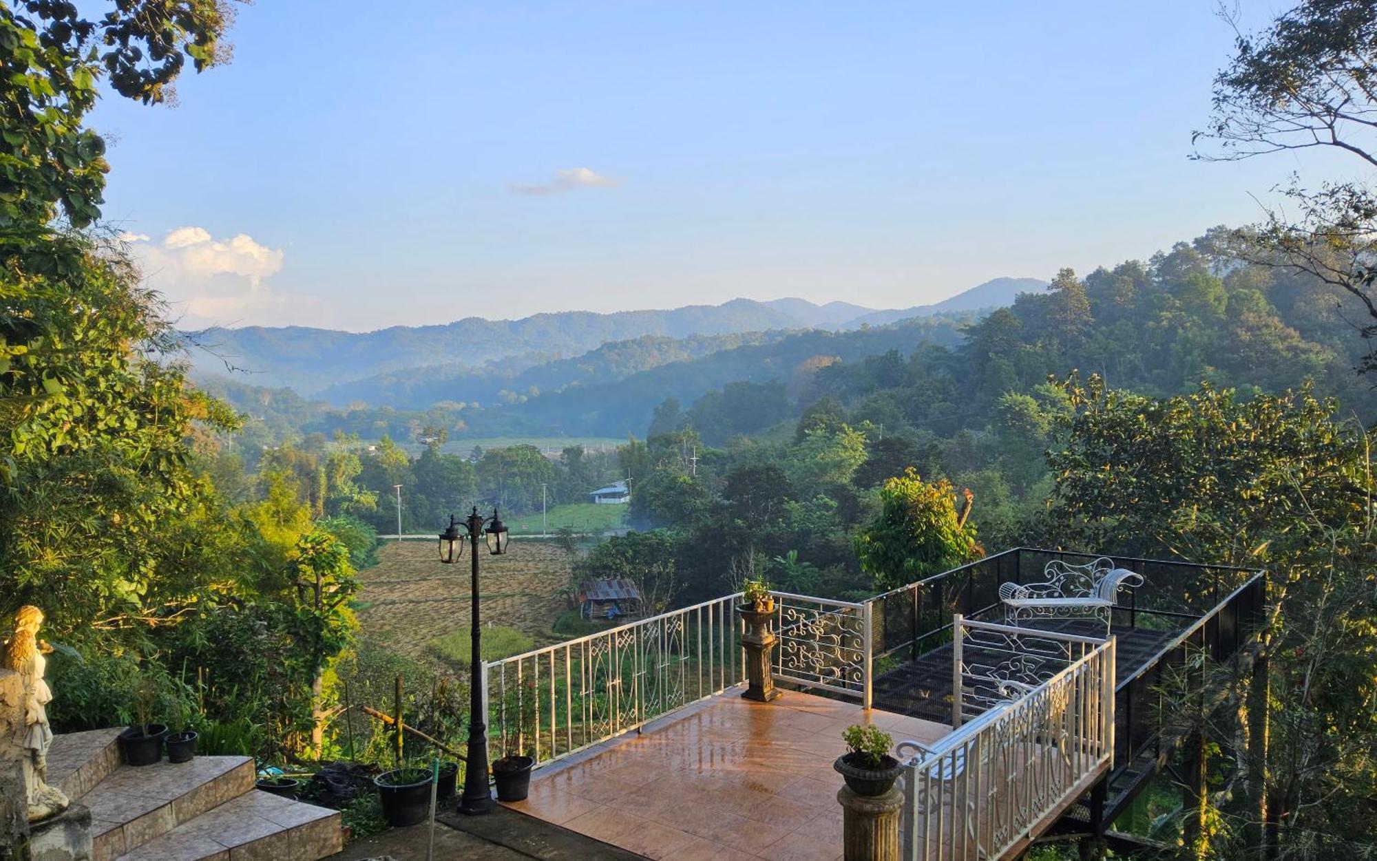 Balmy Hideout Cafe & Homestay Ban Huai Kaeo Exterior foto